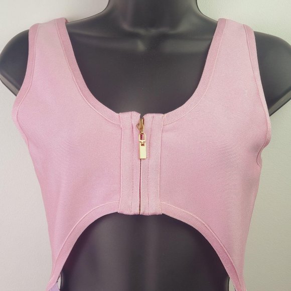 Pretty Little Things Cut Out Zip Front Swimsuit - Picture 6 of 12